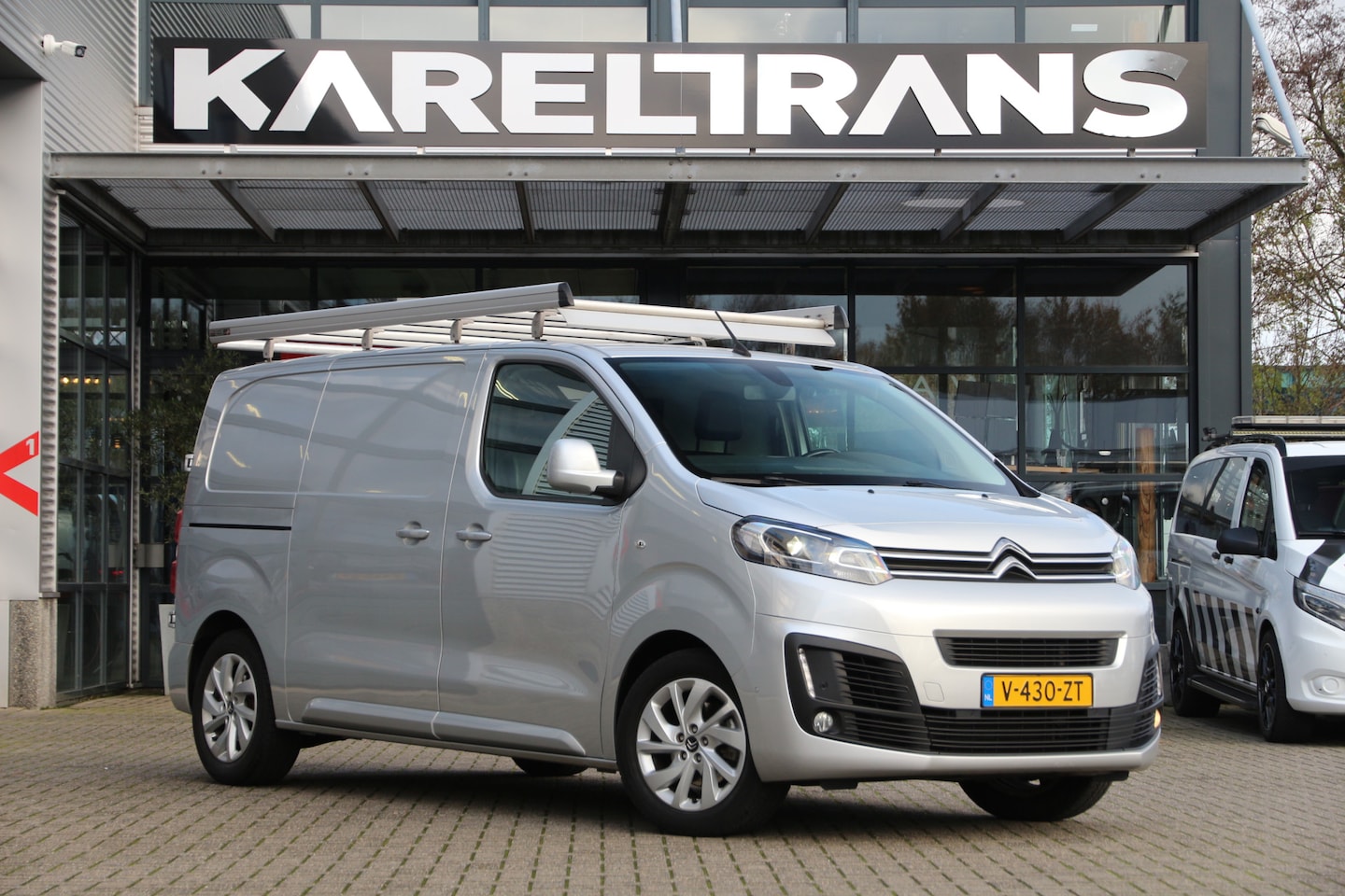 Citroën Jumpy - 2.0 BlueHDI 180 | Aut. | 2x Schuifdeur | Xenon | Camera | Navi | Clima.. - AutoWereld.nl