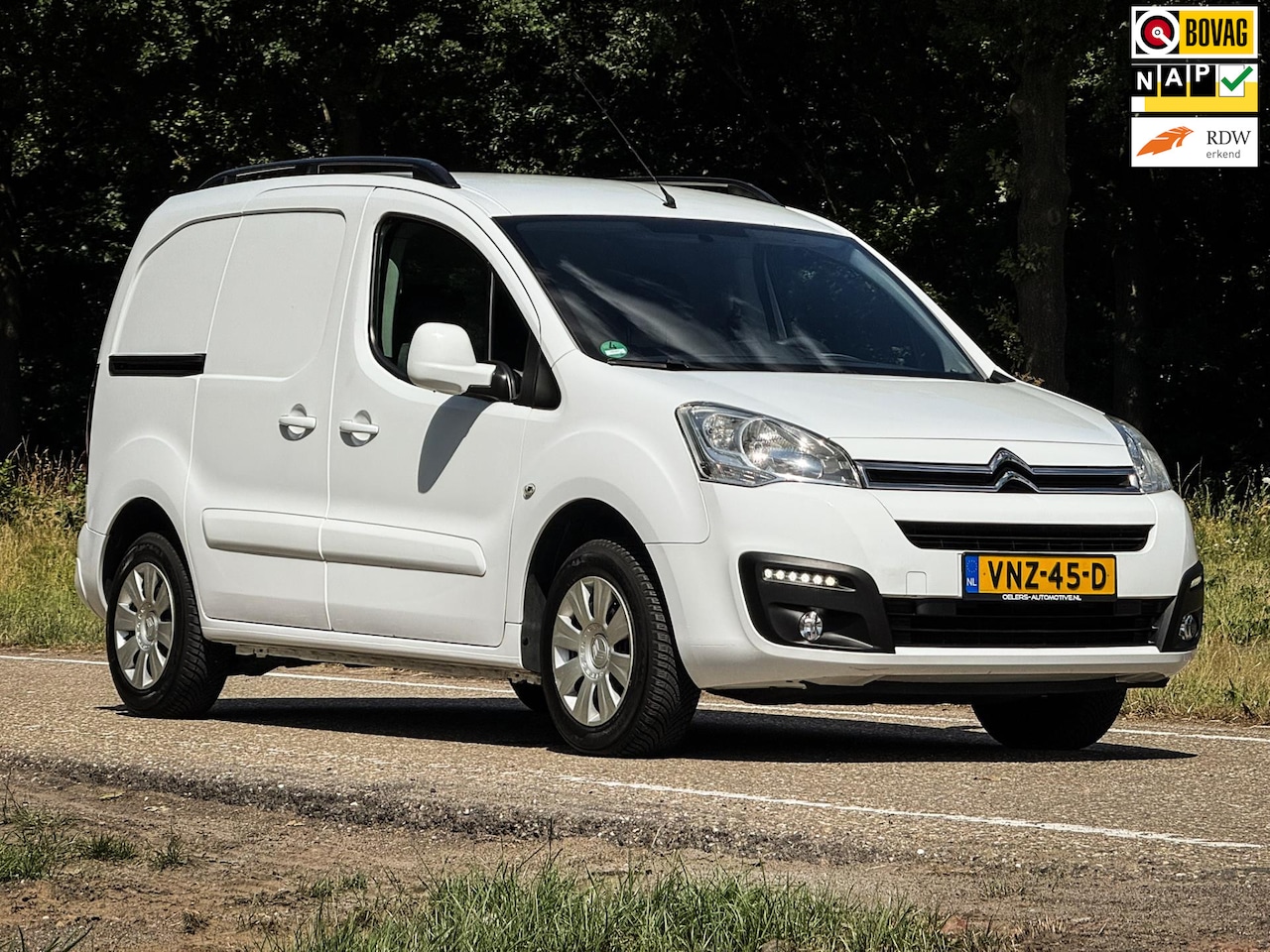 Citroën Berlingo - 1.6 VTi 700 Club | MARGE | Airco | Stoelverw. | Trekhaak | Elektr. ramen | 3-zits | - AutoWereld.nl