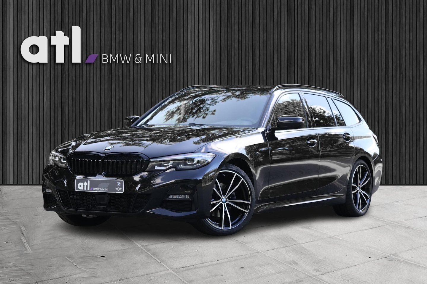 BMW 3-serie Touring - 320i Executive M-Sportpakket, 19" M Wielset, Keyless, Adap cruise, Camera, Adap LED, Hifi, - AutoWereld.nl