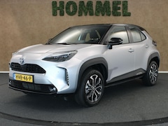 Toyota Yaris Cross - 1.5 Hybrid Bi-Tone Plus - PARKEERSENSOREN VOOR/ACHTER - KEYLESS ENTRY/START - VOORSTOELEN