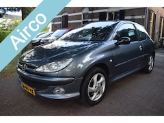 Peugeot 206 - 1.6-16V Griffe Airco/Leer