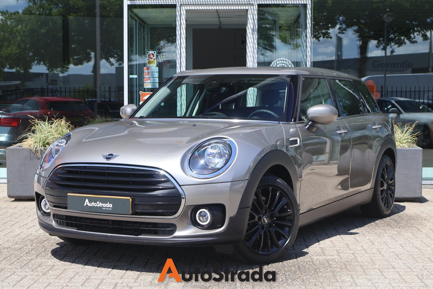MINI Clubman - Mini (f54) 1.5 Business Edition 102pk | Navi | Climate | Cruise | Radio | Start\Stop | Car - AutoWereld.nl