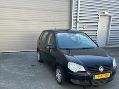 Volkswagen Polo - 1.4-16V Optive