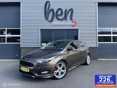 Ford Focus - 1.5 ST-Line Titanium 2e Eig BOMVOLL TOP