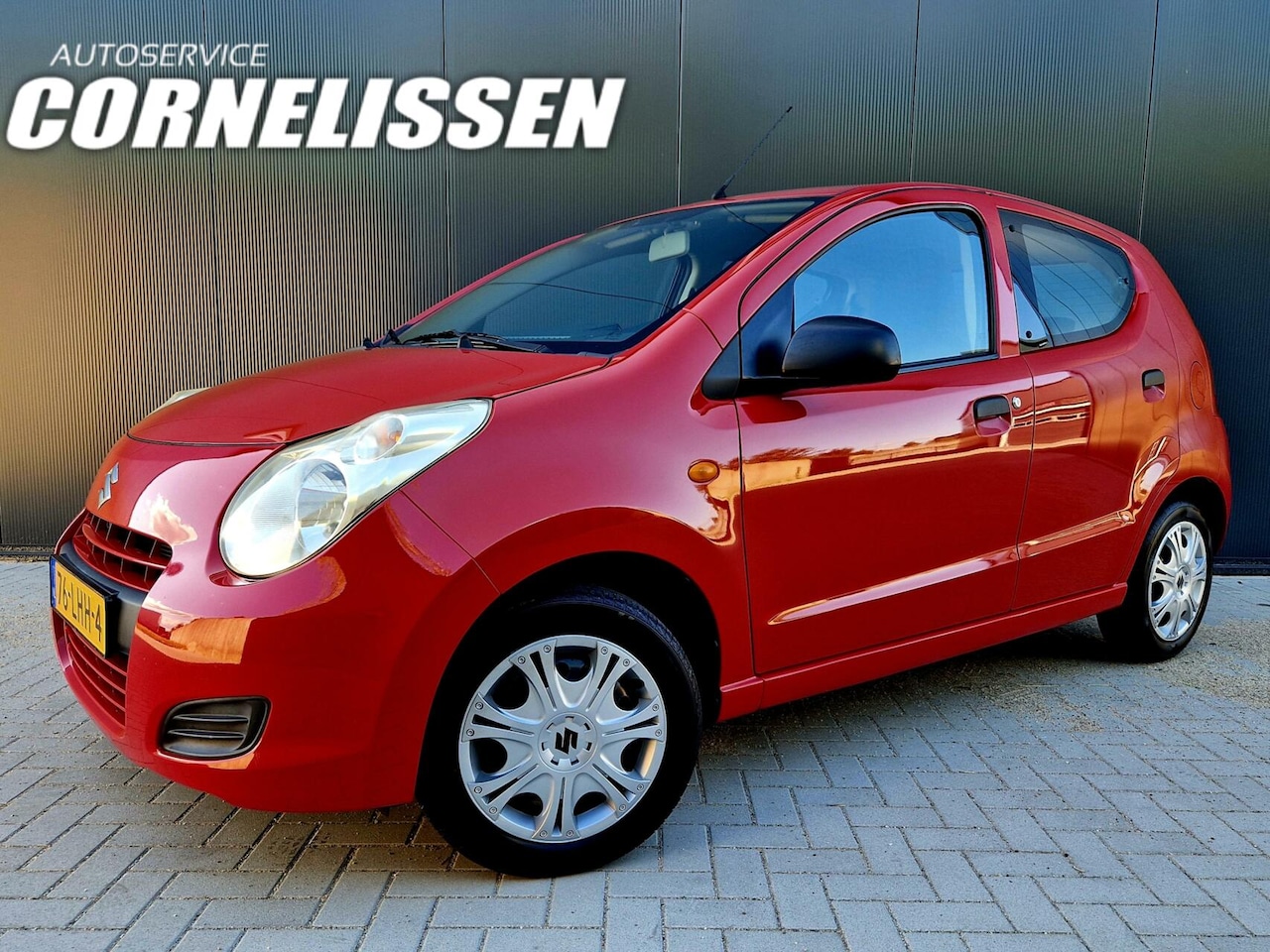 Suzuki Alto - 1.0 Comfort Plus ROOD | NL-AUTO | AIRCO - AutoWereld.nl