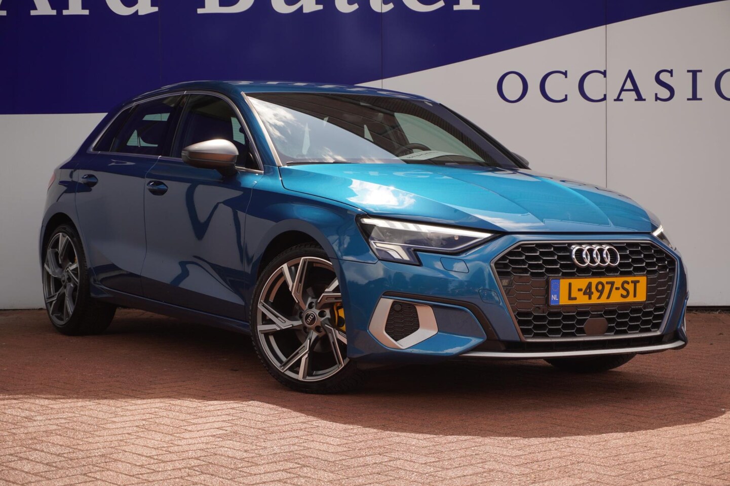 Audi A3 Sportback - 30 TFSI Advanced Sport edition+Led+navigatie+ecc+19"lmv+zwarte-hemel+keyless+premuim audio - AutoWereld.nl