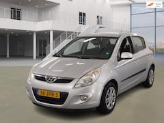 Hyundai i20 - 1.4i DynamicVersion PSENSOR CRUISE 2 X SLEUTELS 5 DEUR AIRCO