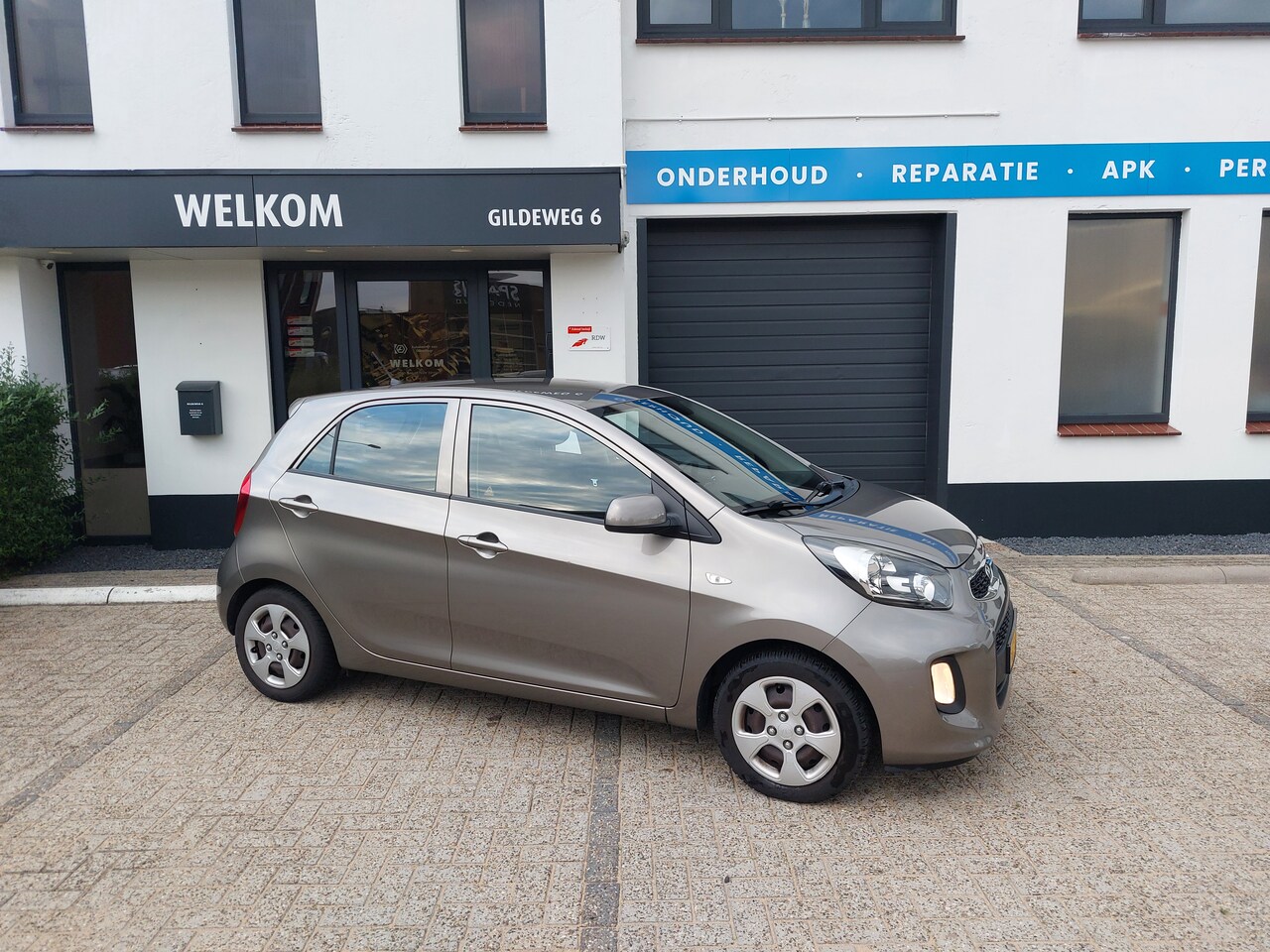 Kia Picanto - 1.0 CVVT ComfortLine Airco, nieuwe APK