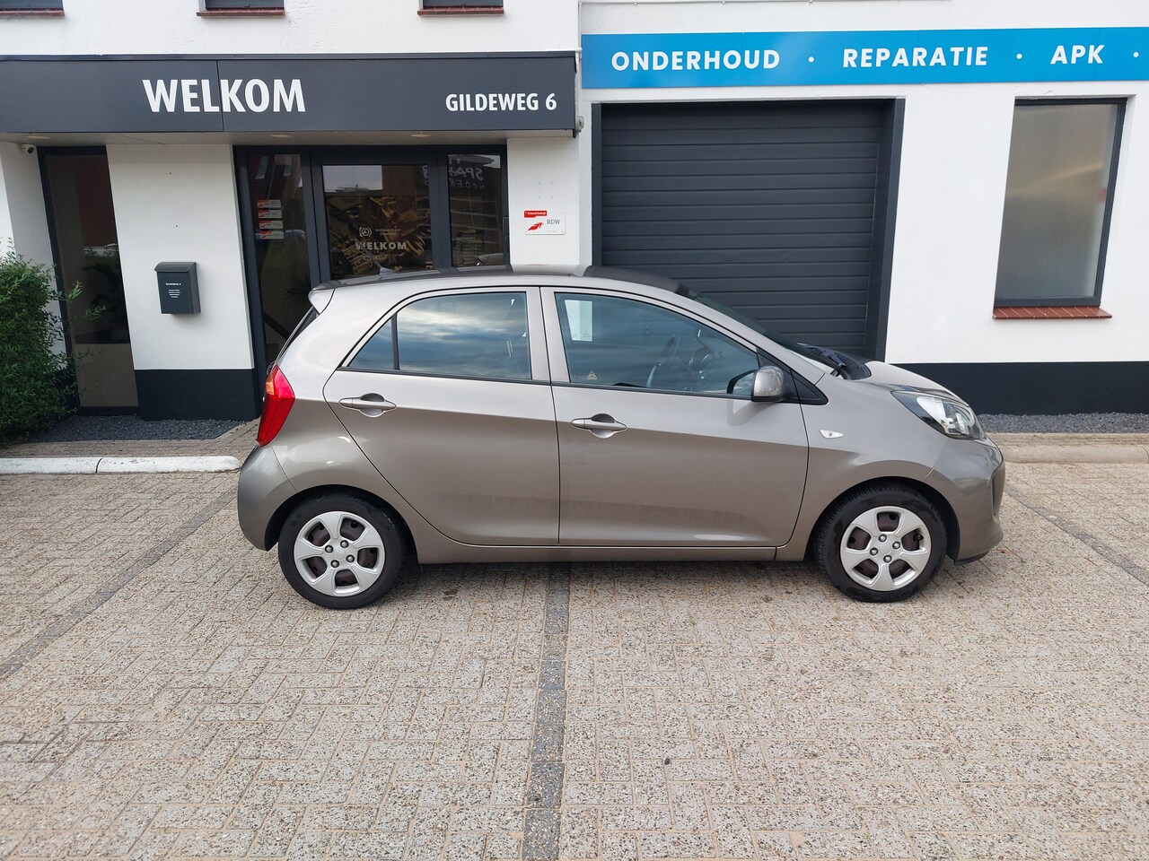 Kia Picanto - 1.0 CVVT ComfortLine Airco, nieuwe APK