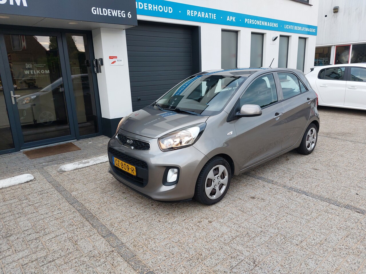 Kia Picanto - 1.0 CVVT ComfortLine Airco, nieuwe APK