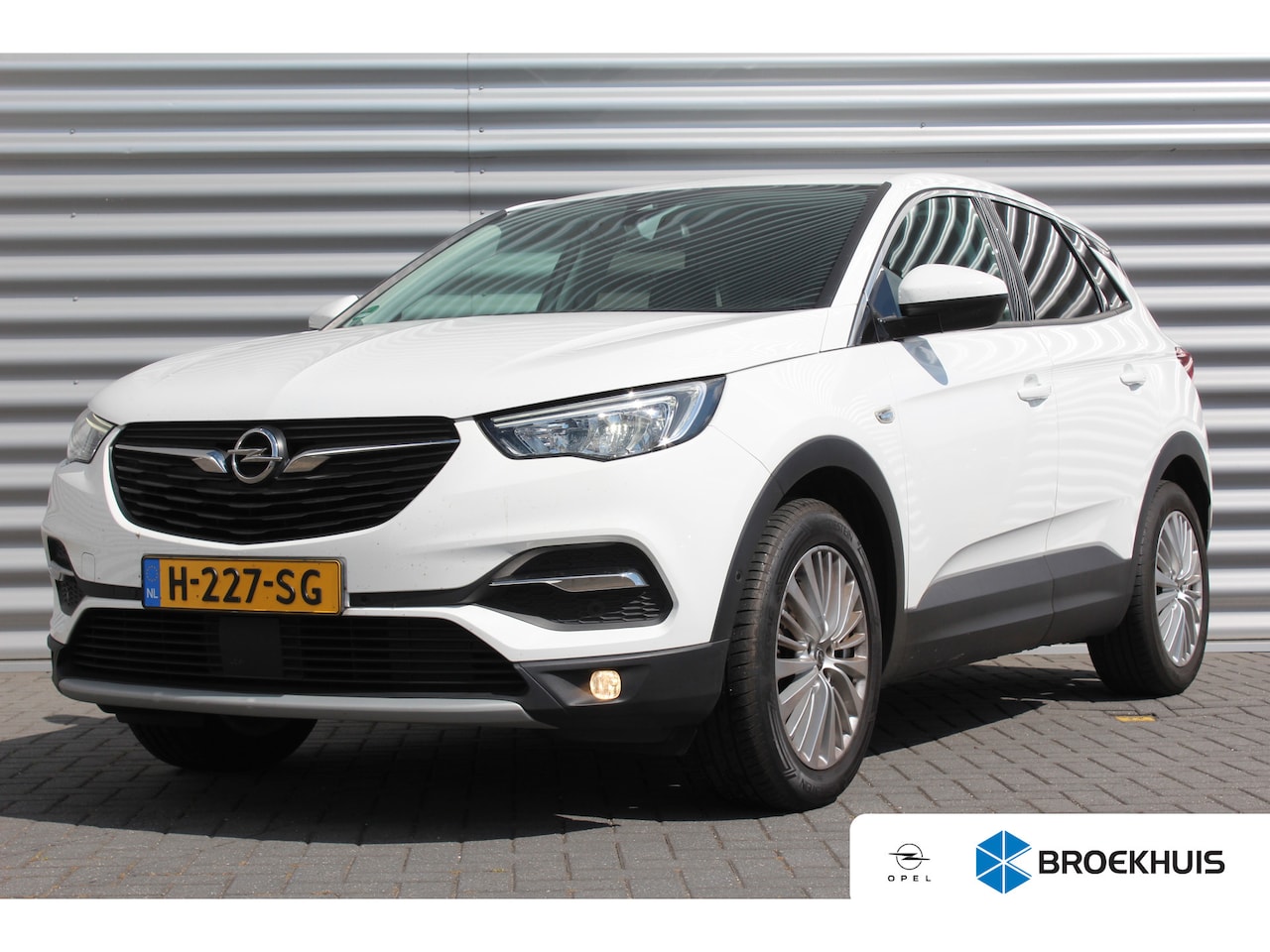 Opel Grandland X - 1.2 TURBO 130PK INNOVATION+ AUTOMAAT / NAVI / LEDER / CLIMA / FULL-LED / PDC / CAMERA / AG - AutoWereld.nl