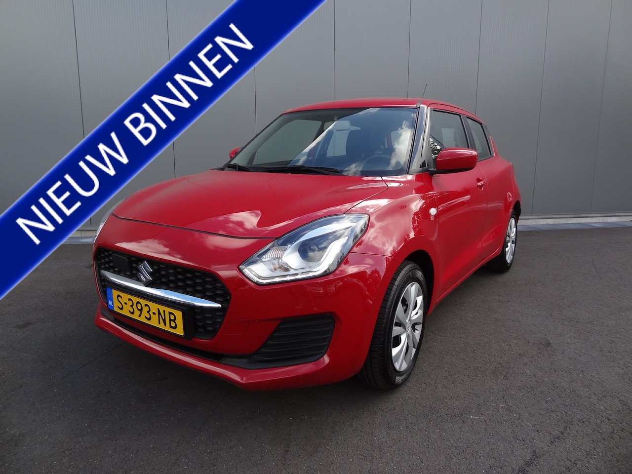 Suzuki Swift - 1.2 | NL-AUTO | ADAP CRUISE | AIRCO | 5-DEURS - AutoWereld.nl
