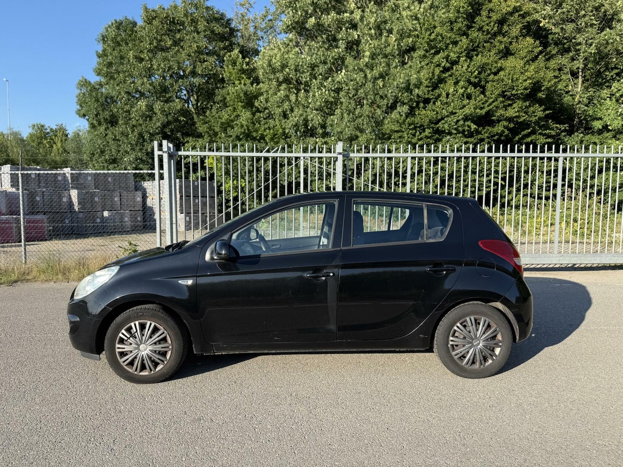 Hyundai i20 - 1.2i 2009 Climate control Airco NIEUWE APK - AutoWereld.nl