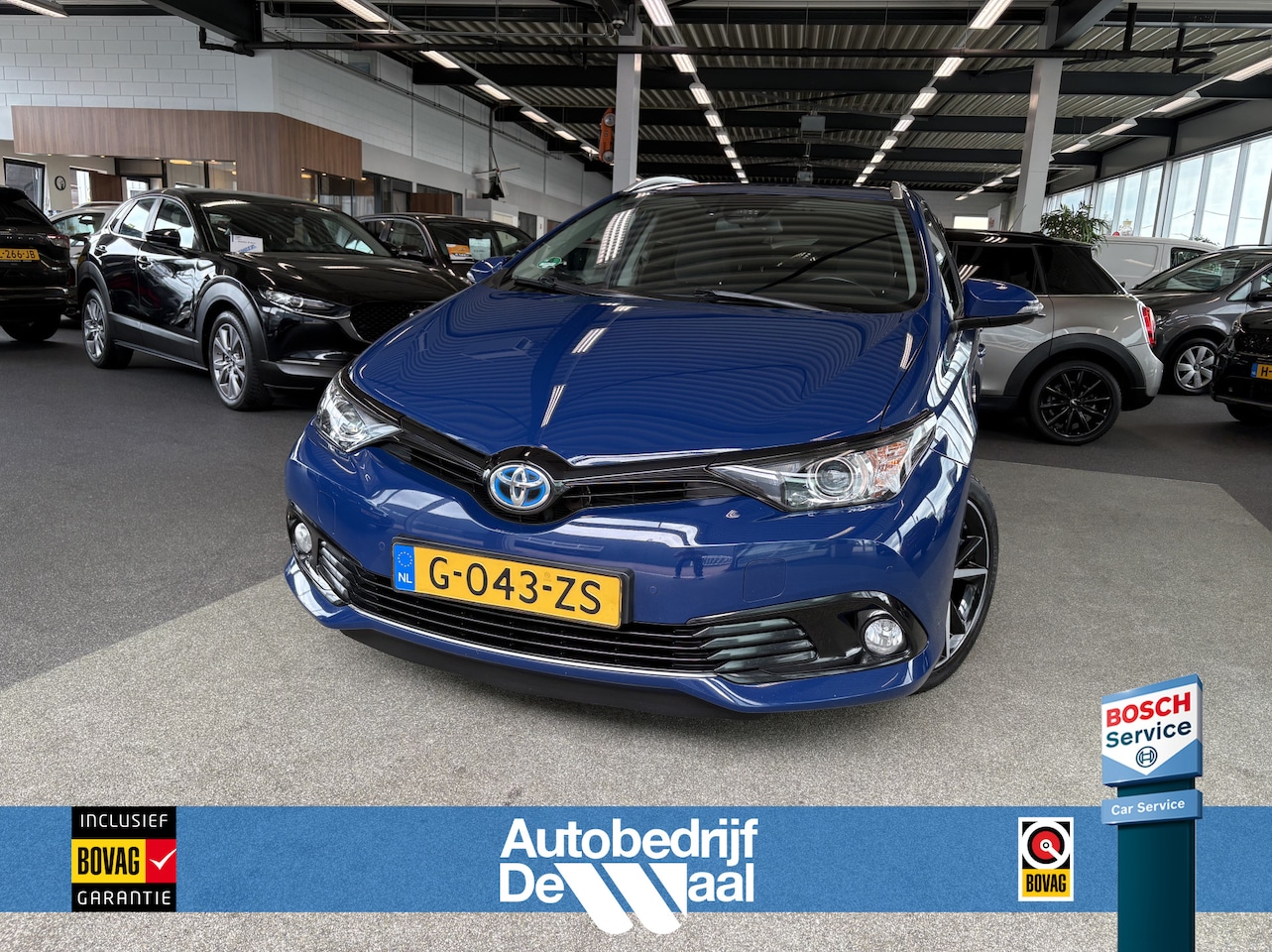 Toyota Auris Touring Sports - 1.8 Hybrid Dynamic Ultimate KEYLESS/CAMERA/NAVI/DAB/PDC/STOELVERWARMING - AutoWereld.nl