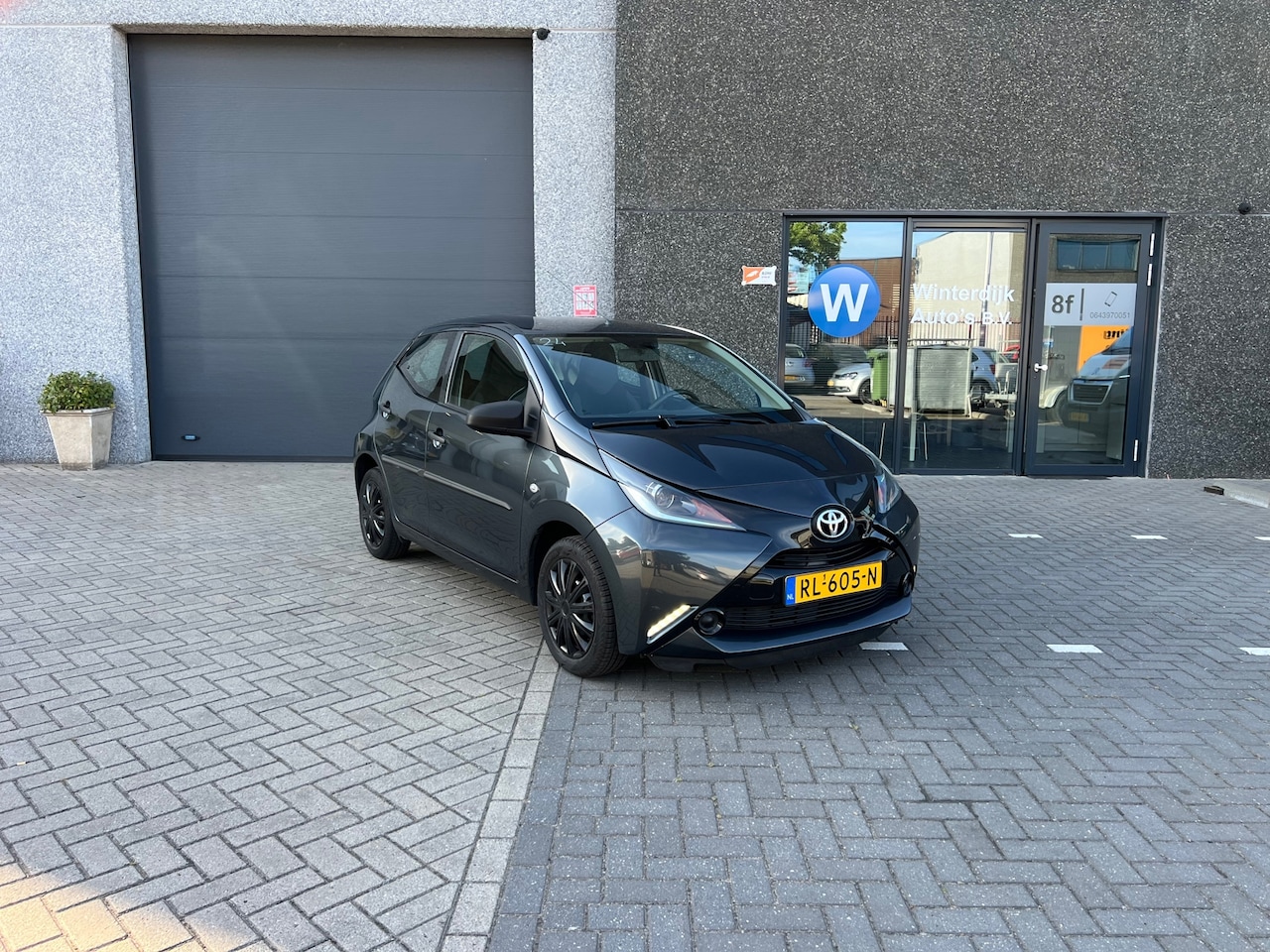 Toyota Aygo - 1.0 VVT-i x-fun - Airco/Cruise/Isofix/Nap - AutoWereld.nl