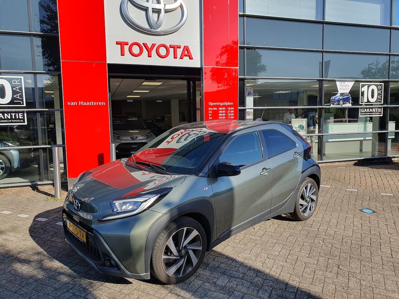 Toyota Aygo X - 1.0 VVT-i MT 72pk S-CVT Envy - AutoWereld.nl