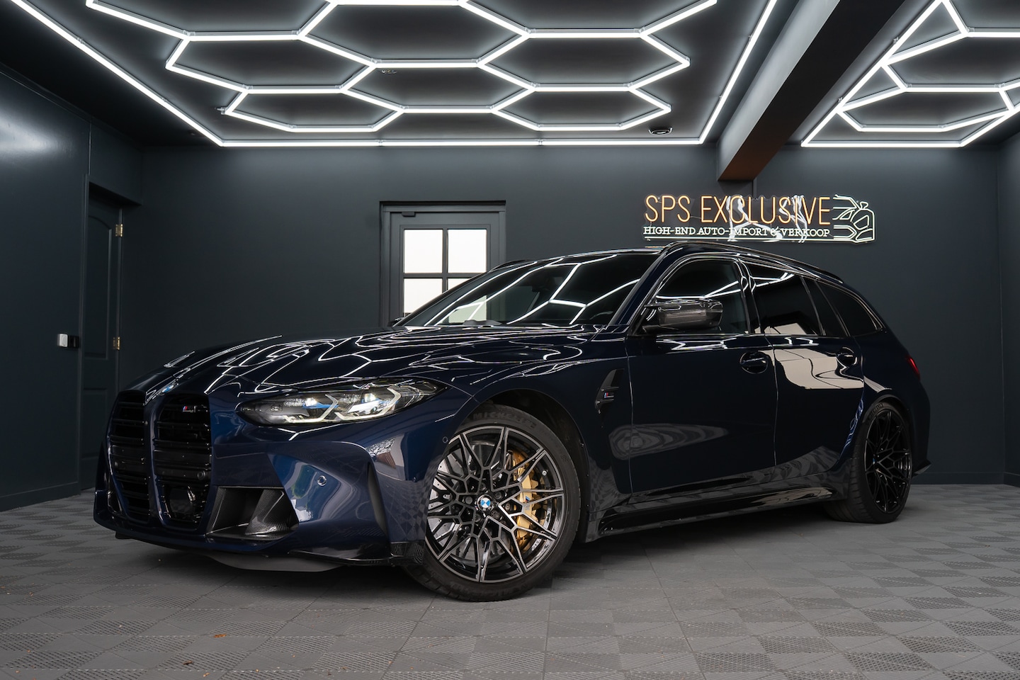 BMW 3-serie Touring - M3 xDrive Competition Keramisch / Individual / Laser / 360 / HUD / Curved display / Garant - AutoWereld.nl