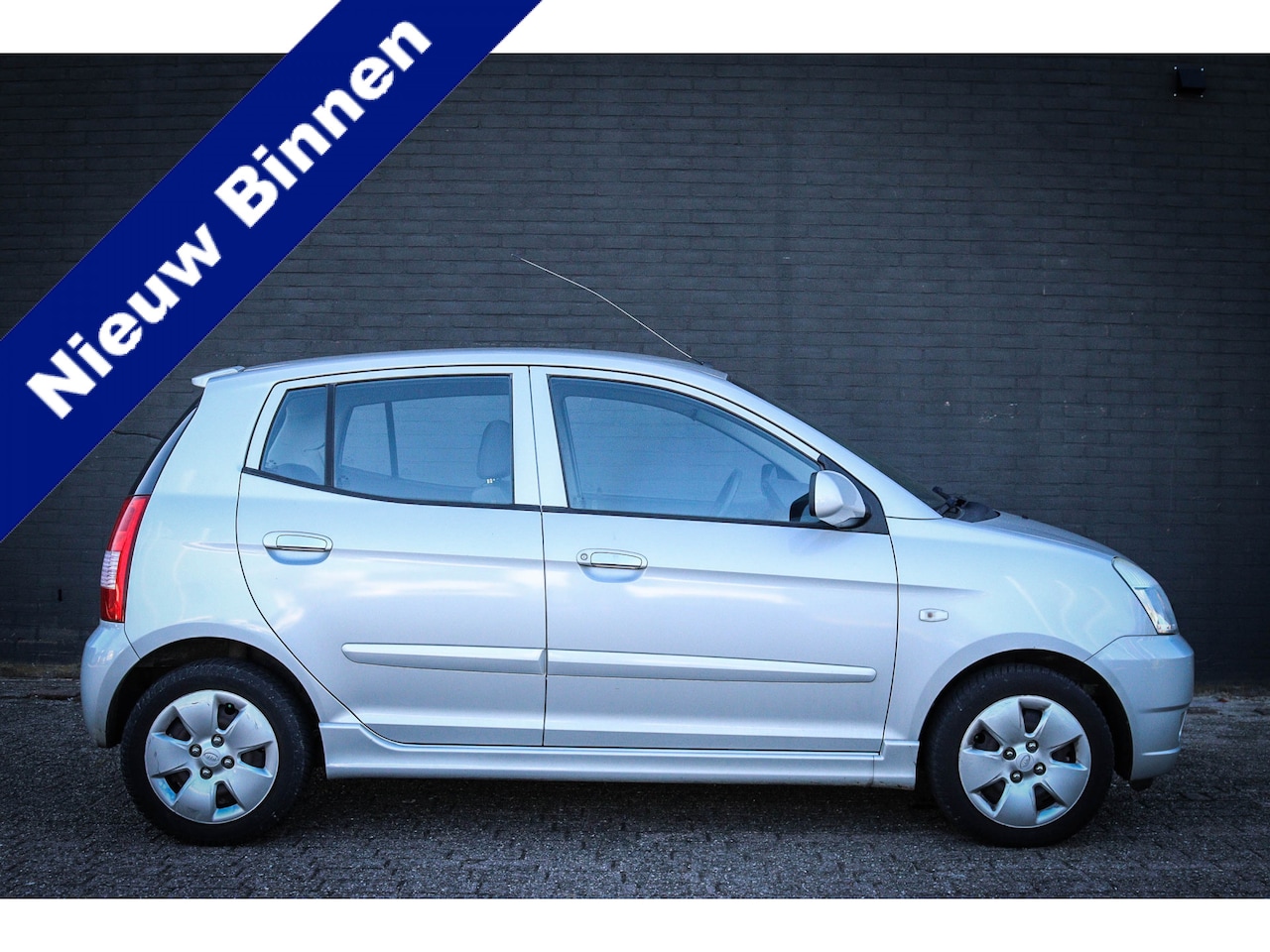 Kia Picanto - 1.0 Bling Net binnen; met Airco - AutoWereld.nl