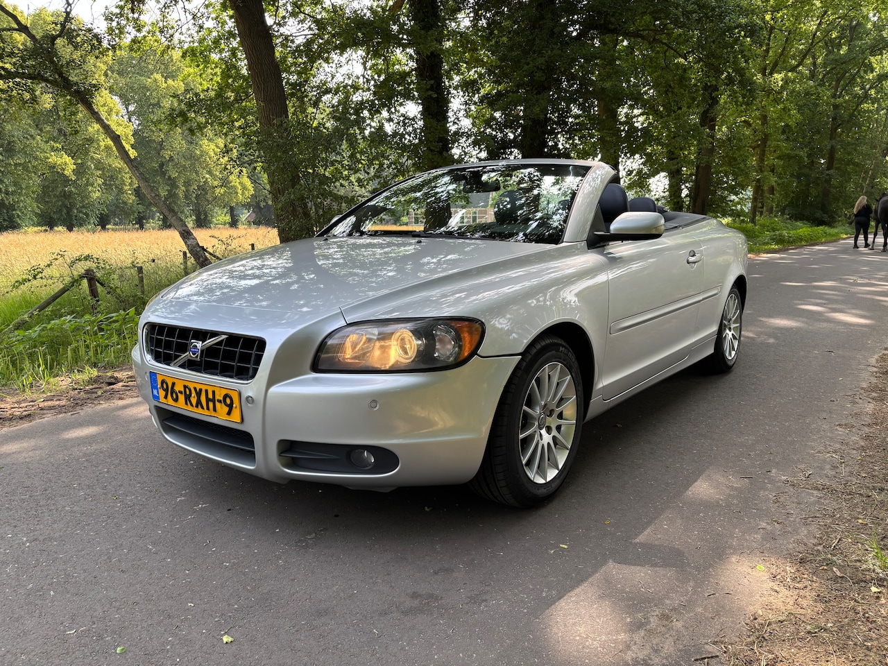 Volvo C70 Convertible - 2.4 Kinetic - AutoWereld.nl