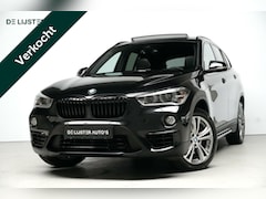 BMW X1 - sDrive18i Sport Line Automaat 140 PK Facelift |Pano-dak | Leder | Stoelverwarming | Memory