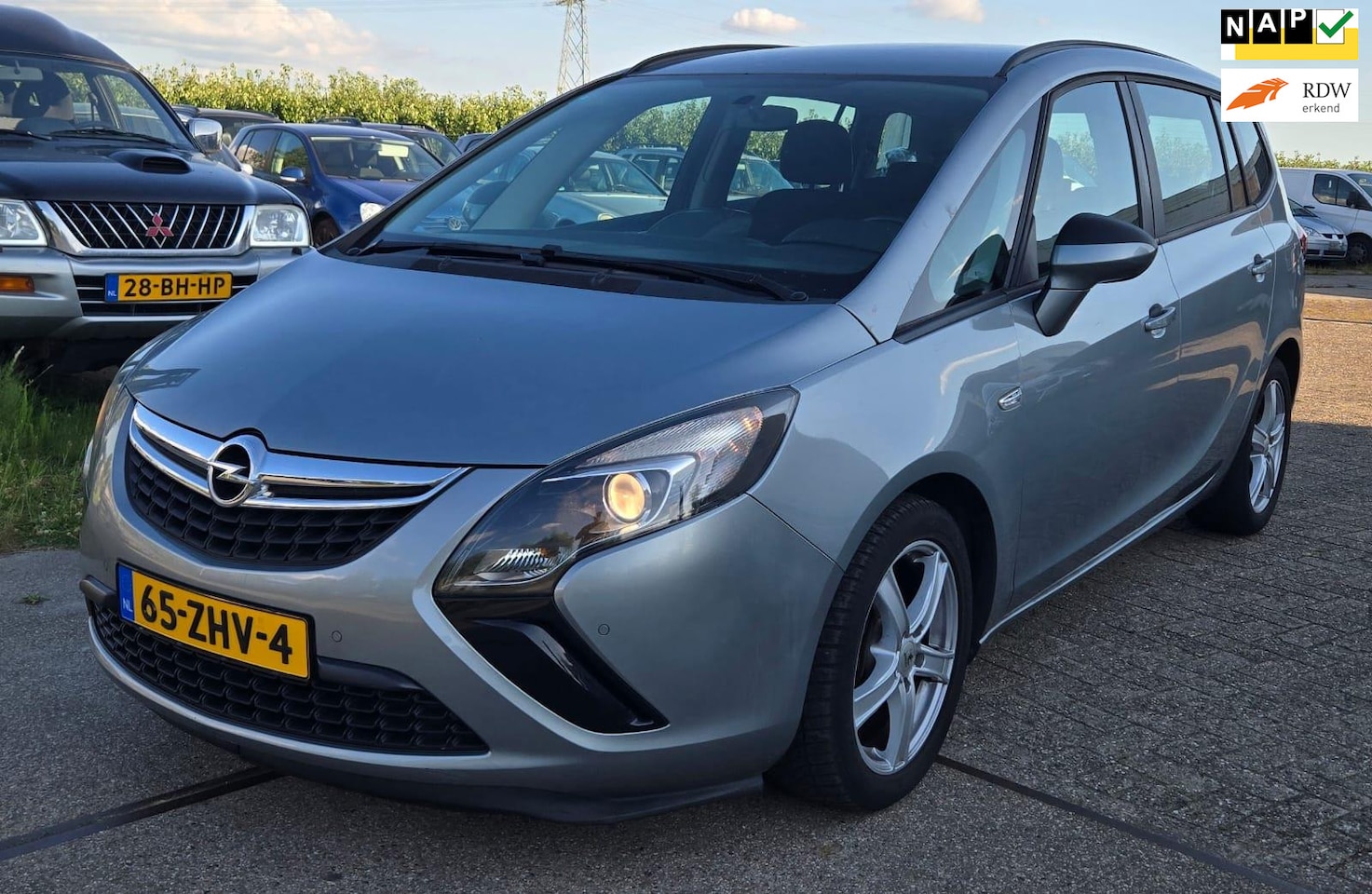 Opel Zafira Tourer - 1.4 Business+ 7p. Airco, Cruise,Navi - AutoWereld.nl