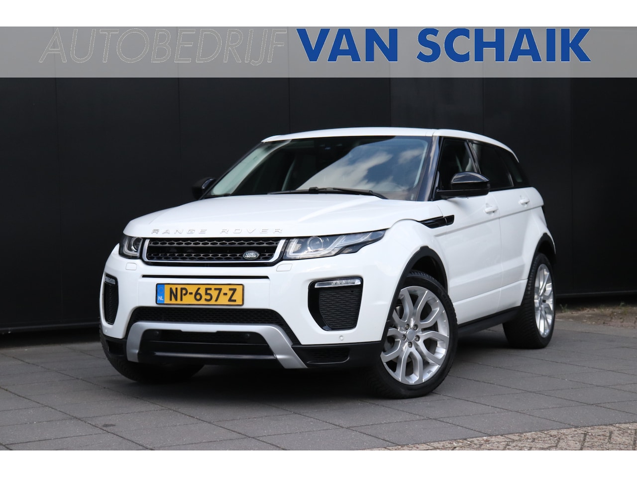 Land Rover Range Rover Evoque - 2.0 TD4 HSE | LEDER | MEMORY | PANO | CAMERA | TREKHAAK | MERIDIAN | CRUISE | NAVI | - AutoWereld.nl