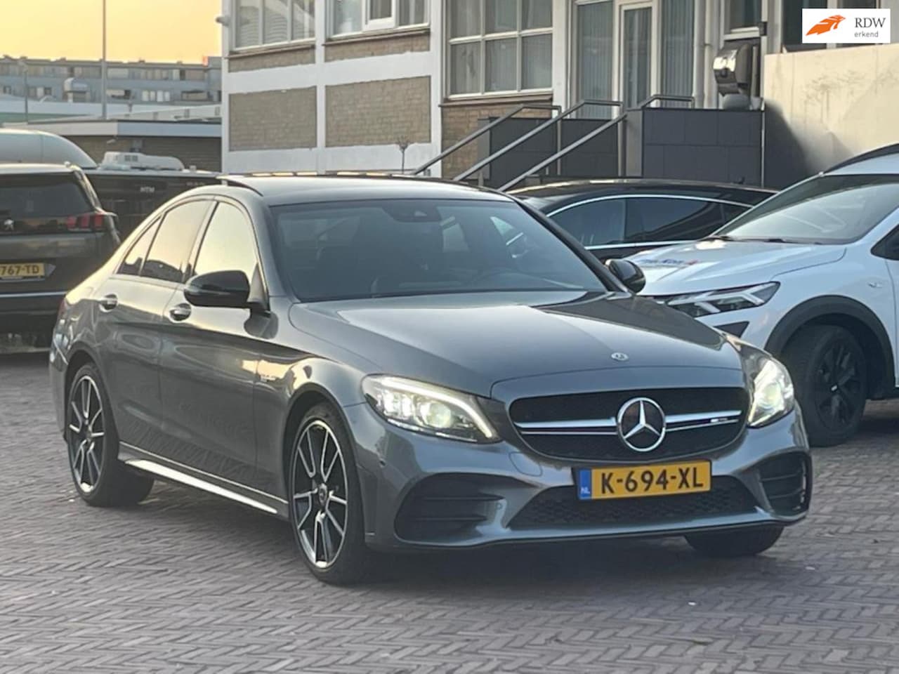 Mercedes-Benz C-klasse - 220 d 4MATIC Premium Plus Pack 220 d 4MATIC Premium Plus Pack - AutoWereld.nl
