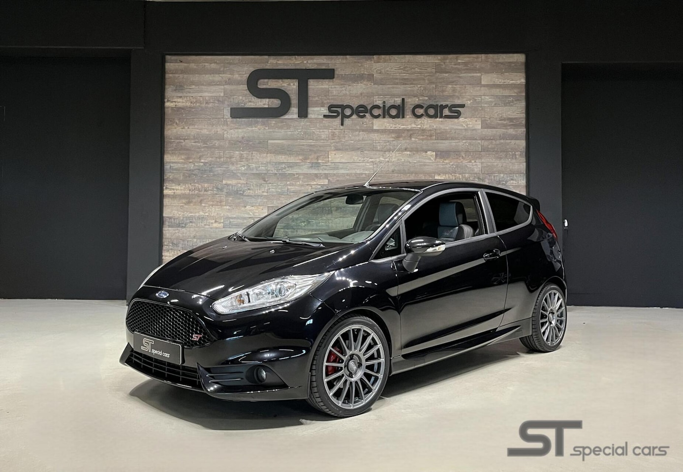 Ford Fiesta - 1.6 ST|Nieuw distributieriem - AutoWereld.nl