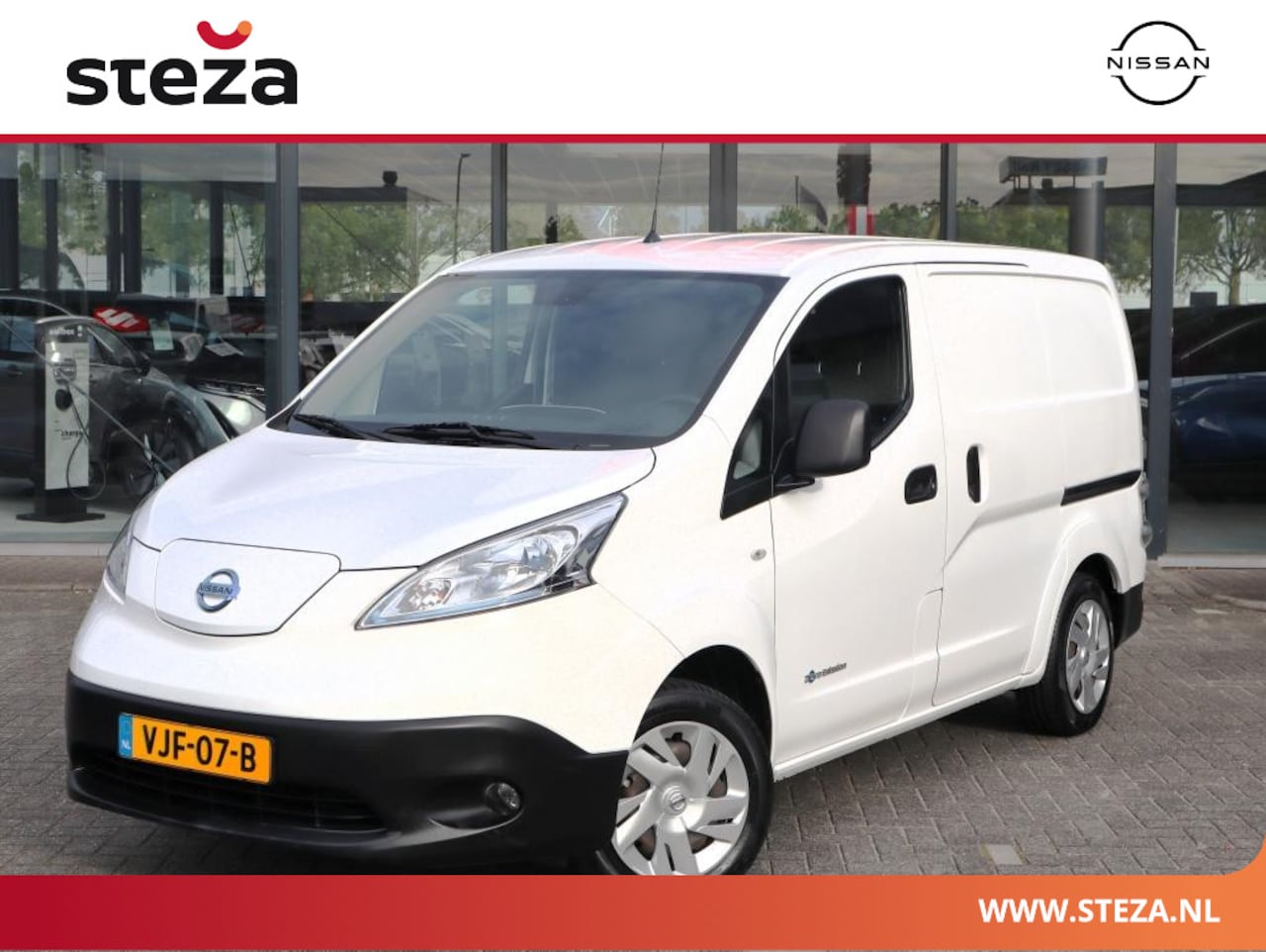 Nissan e-NV200 - Business 40kWh | 109PK | Navigatie | Verwarmde voorstoelen - AutoWereld.nl