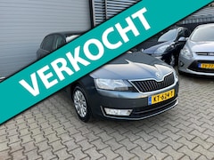 Skoda Rapid Spaceback - 1.2 TSI Greentech JOY PANO/CAMERA/STOELVERWARMING/APPLE CARPLAY