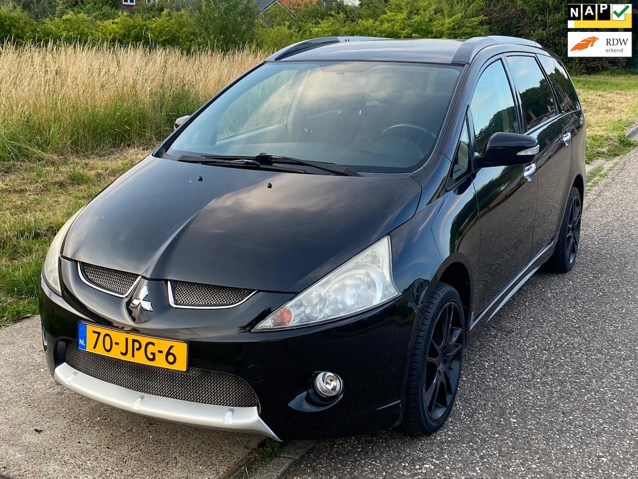 Mitsubishi Grandis - 2.4-16V InSport 7-Persoons! ECC Audio/CD Cruisecontrol ABS ESP LMV 18" TCS PDC EBD Dealero - AutoWereld.nl