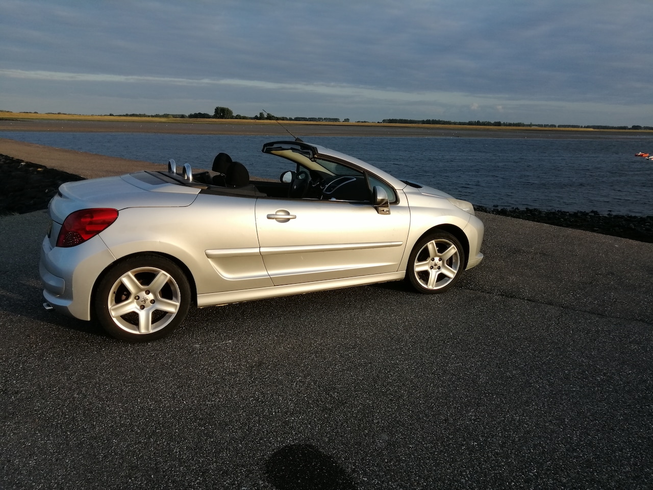 Peugeot 207 CC - 1.6 HDiF - AutoWereld.nl