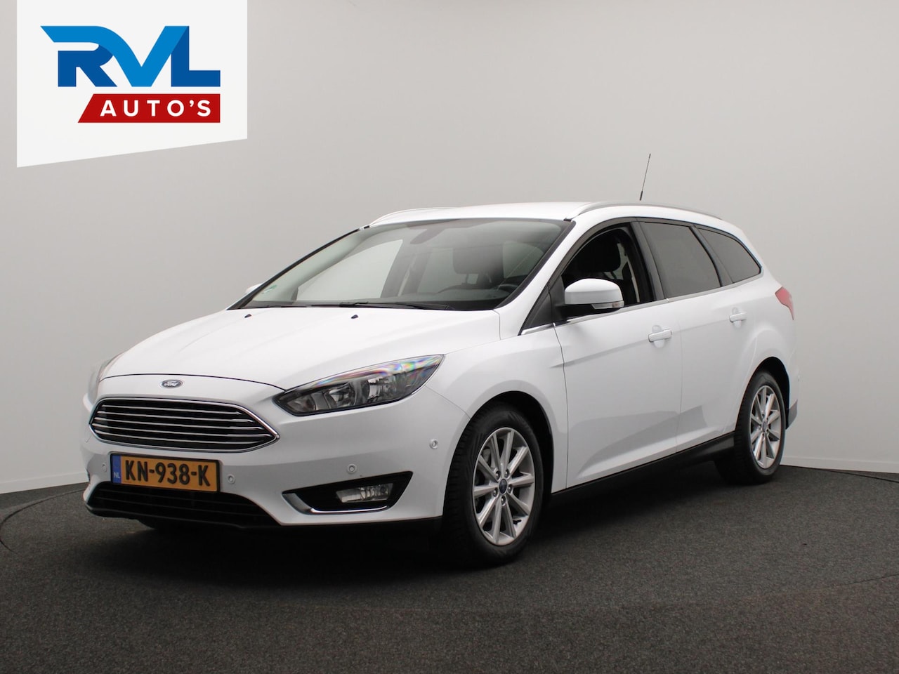 Ford Focus Wagon - 1.0 Titanium Trekhaak Navigatie Stoel/Stuurverwarming Cruise/control - AutoWereld.nl