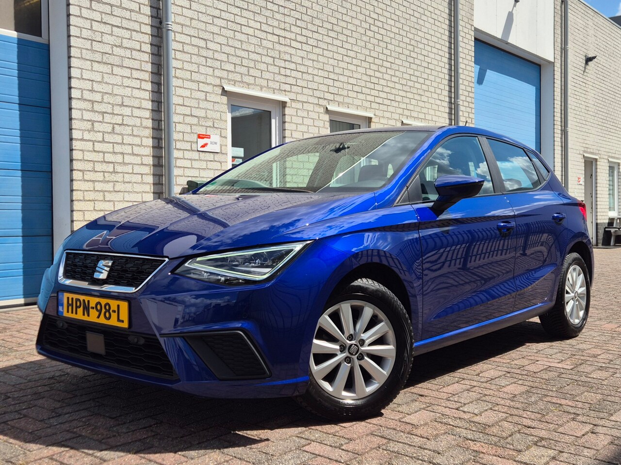 SEAT Ibiza - 1.0 MPI Airco-Navi-Led-Camera-Apple Carplay-Pdc - AutoWereld.nl