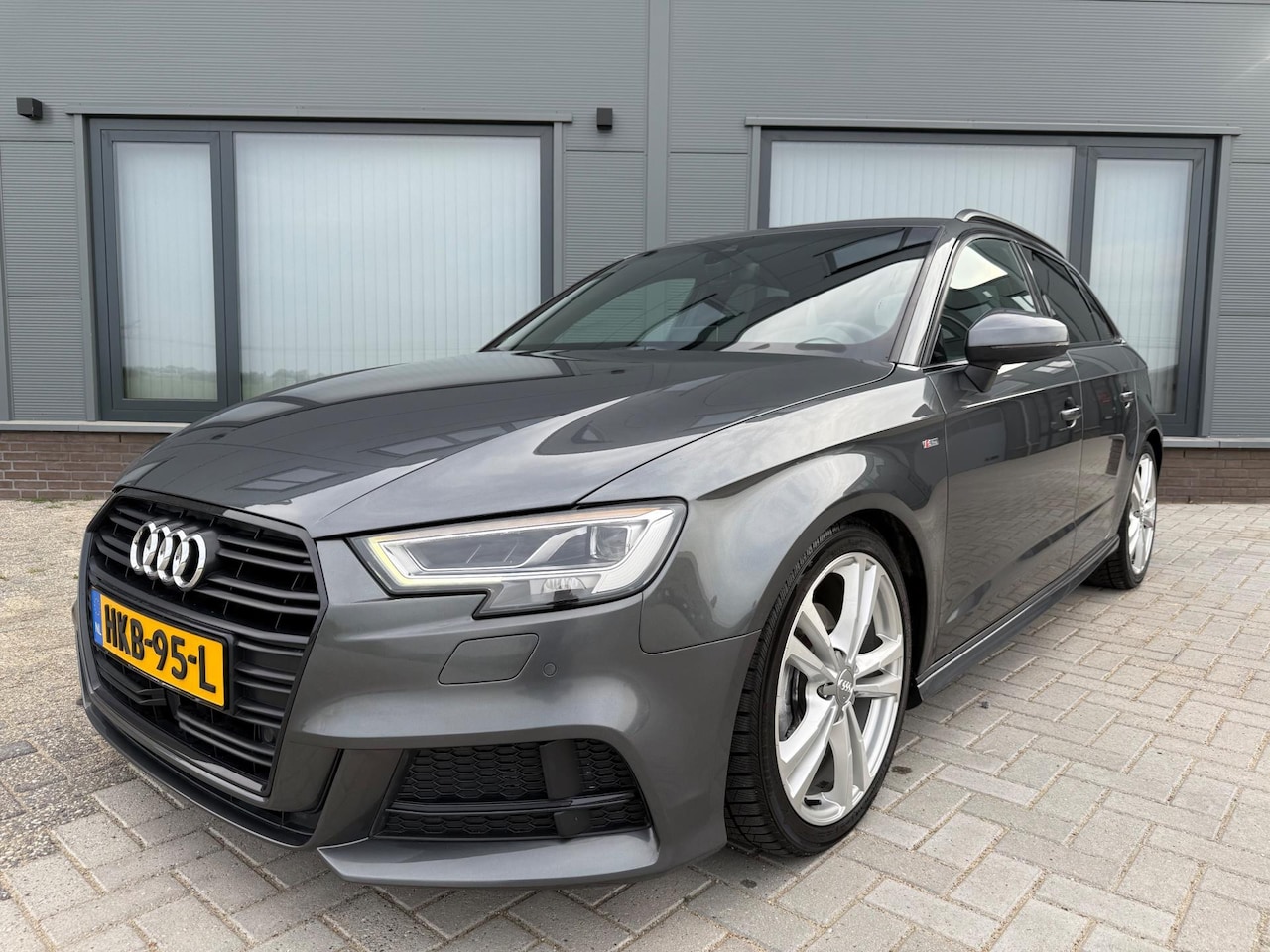 Audi A3 Sportback - 35 TFSI CoD S line / Automaat / Vitrual / 150pk / Nette Auto / - AutoWereld.nl