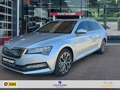 Skoda Superb - 1.4 TSI DSG LAURIN en KLEMENT IV PANO-DAK/TREKHAAK/CAMERA/LEDER/NAVI
