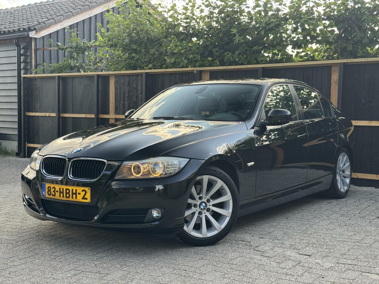 BMW 3-serie - 320i LCI High Executive Automaat|XENON|LEDER|NAVI - AutoWereld.nl
