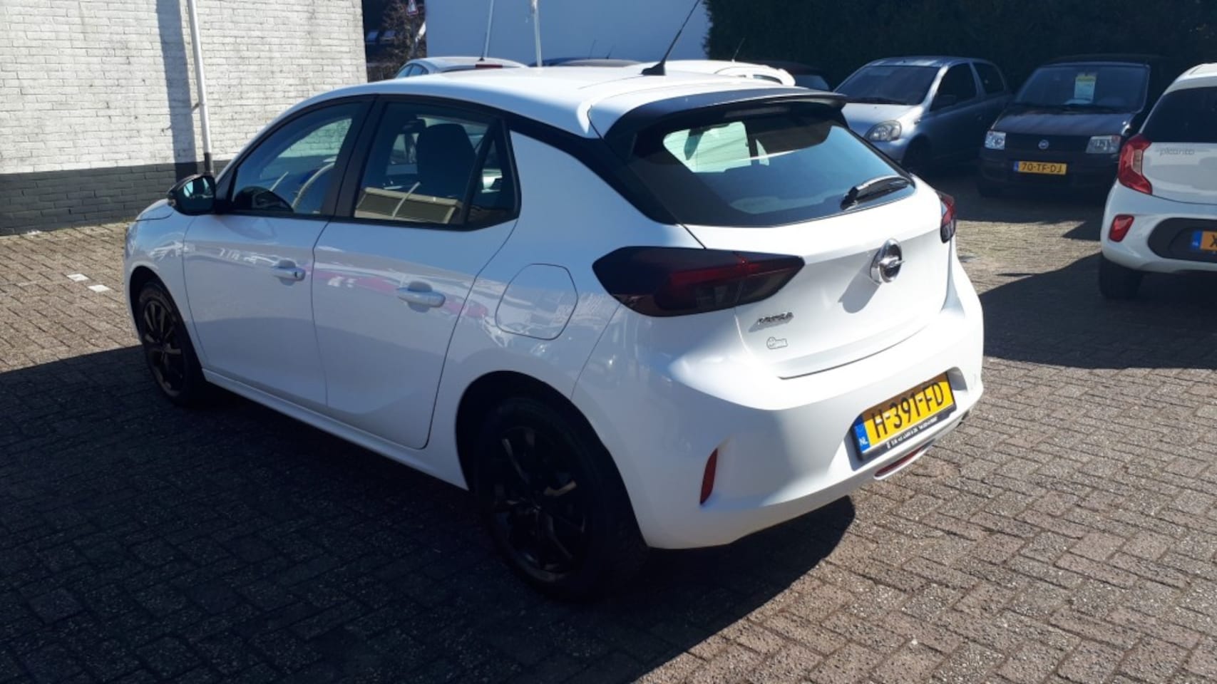 Opel Corsa - 1.2 Edition RADIO/AIRCO/NAVI/CRUISE/ELEC.SPIEGELS+RAMEN VOOR