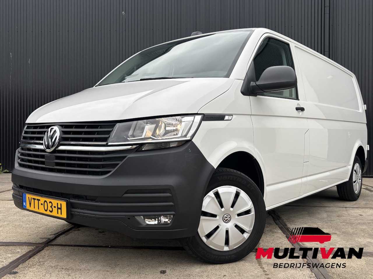 Volkswagen Transporter - 2.0 TDI L2H1 | CARPLAY | AUT | 150PK | - AutoWereld.nl