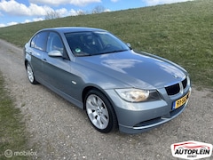 BMW 3-serie - 320i Executive Nieuwe Distributieketting