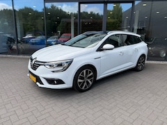 Renault Mégane - Megane 1.3 TCE BOSE, Schuifdak, EasyLife Pack, Trekhk, Half Leer, Gr.Nav