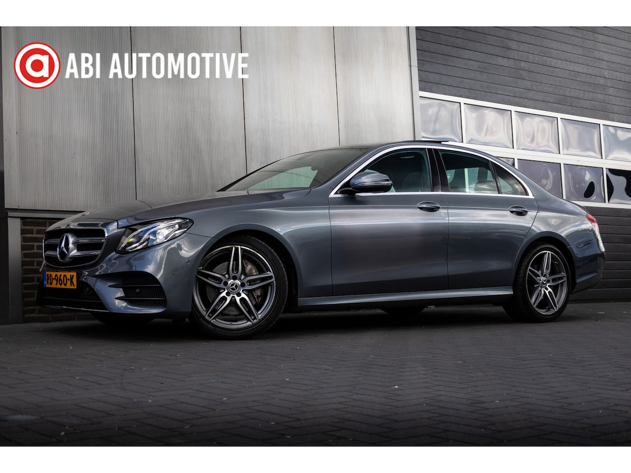 Mercedes-Benz E-klasse - 200 d 150 pk Business Solution AMG-Pakket / NL-Auto/ Pano-Dak/ Led-Koplamp/ Wide-Screen/ S - AutoWereld.nl