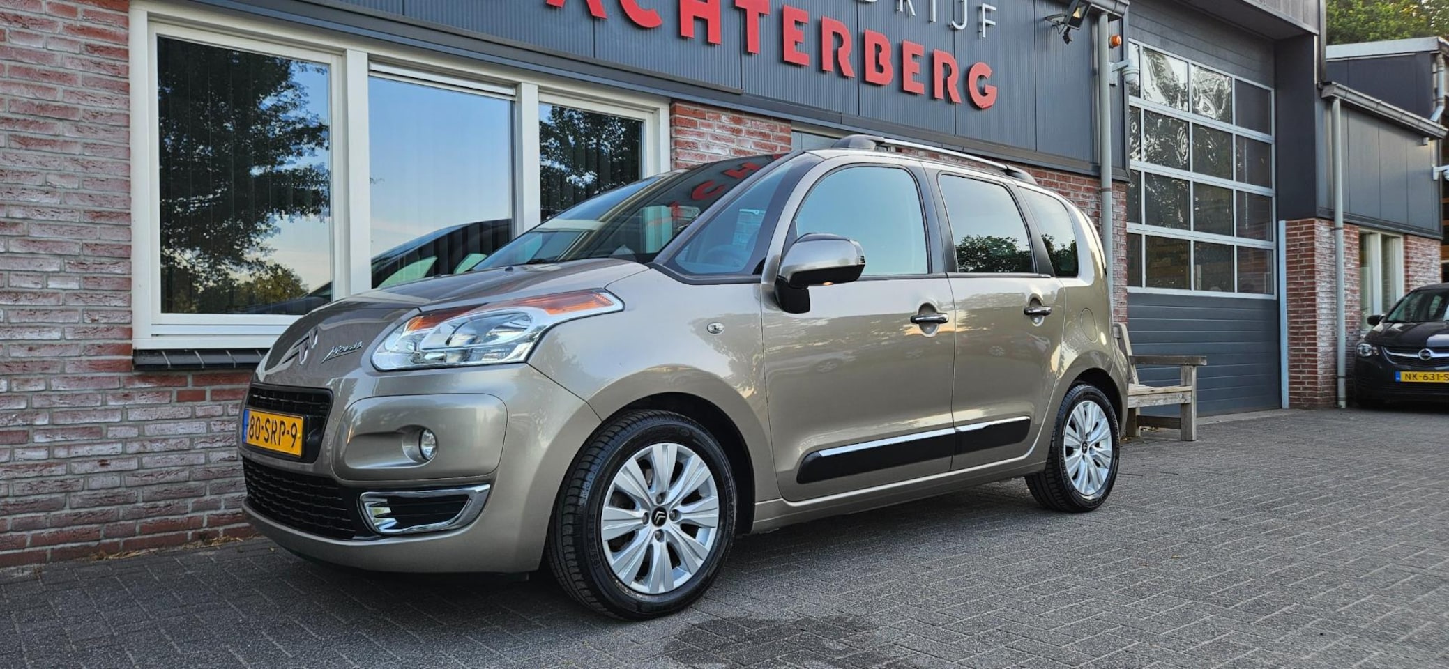 Citroën C3 Picasso - 1.6 VTi Exclusive Airco! Cruise Control! NAP! Nette Auto! Dealer Onderhouden! PDC! - AutoWereld.nl