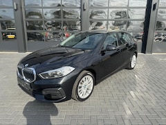 BMW 1-serie - 116i Carplay / Stoelverwarming