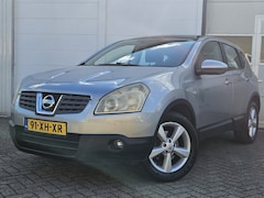 Nissan Qashqai - 2.0 Tekna Pack /Pano/Cruise/PDC/Trekhaak