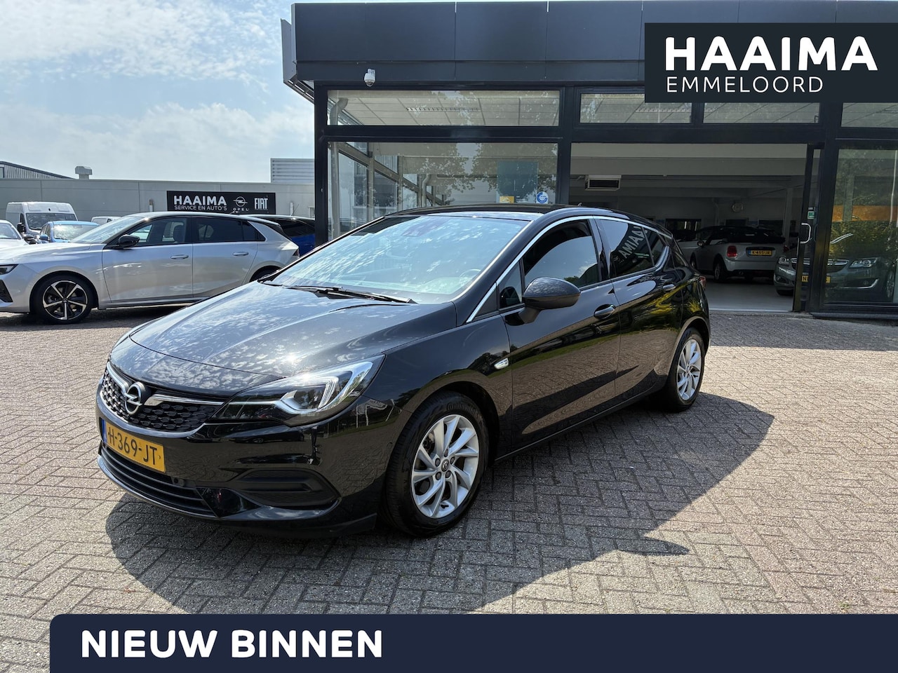Opel Astra - 1.2 Turbo Elegance 5 Deurs | Climate control | Stoelverwarming | AGR | Navigatie | Elektri - AutoWereld.nl