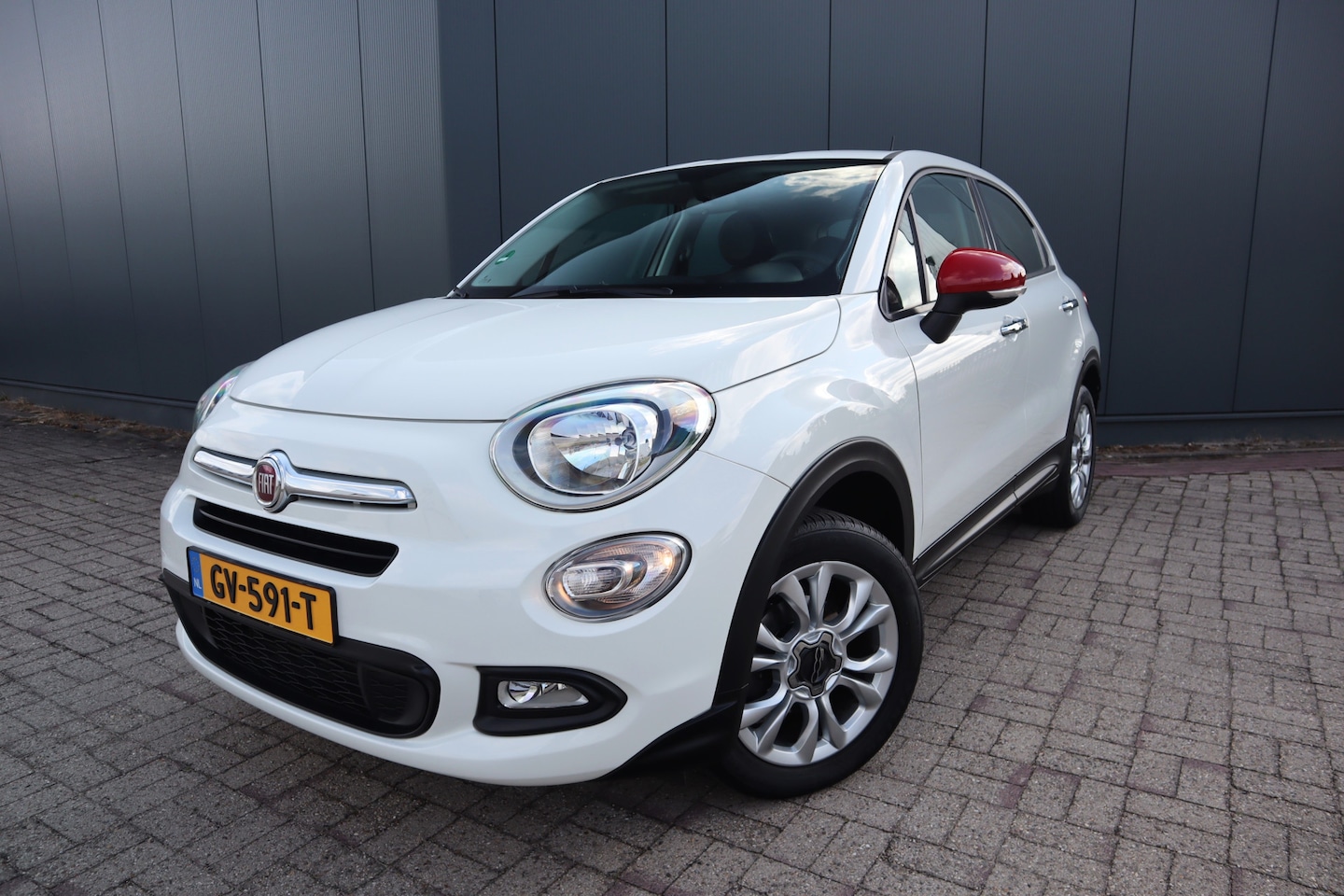 Fiat 500 X - 1.4 Turbo MultiAir PopStar Automaat Navigatie Pdc  Keyless  F1 Schakelen. - AutoWereld.nl