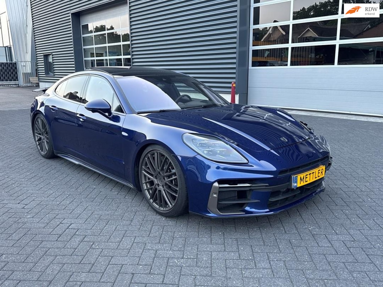 Porsche Panamera - 4.0 Turbo E-Hybrid keramisch, sportchrono, panoramadak - AutoWereld.nl