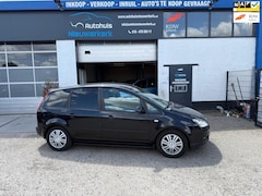 Ford Focus C-Max - 1.8-16V Futura met Clima/Airco, NAP en een nieuwe APK