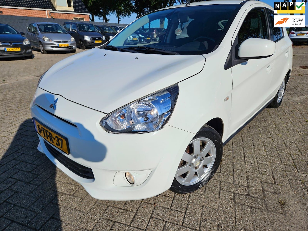 Mitsubishi Space Star - 1.0 Intense 5Drs. 2014. Climate/CV/Lichtmetaal/Mistlampen etc.. APK 07-2026 - AutoWereld.nl